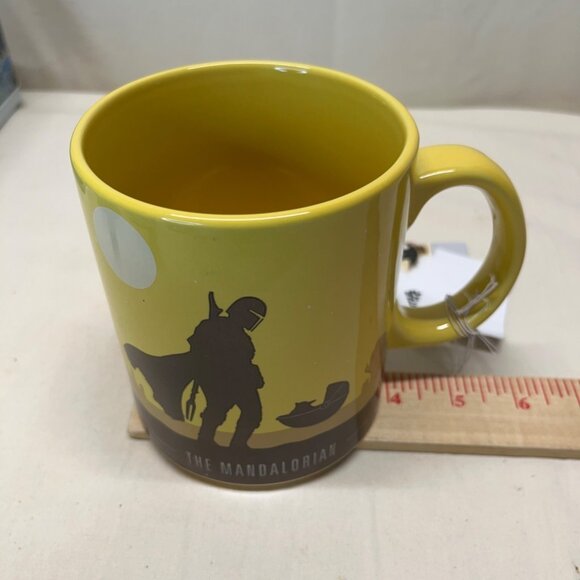 Large Star Wars The Mandalorian Ceramic Collectible Coffee Mug 20 oz NWT - Picture 7 of 8